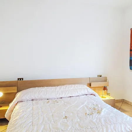 Lägenhet La Rocca By Interhome Porto Valtravaglia